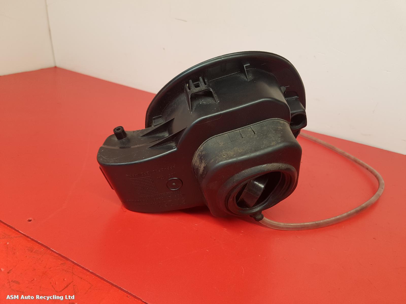 View Auto part Fuel Filler Flap Skoda Rapid 2014