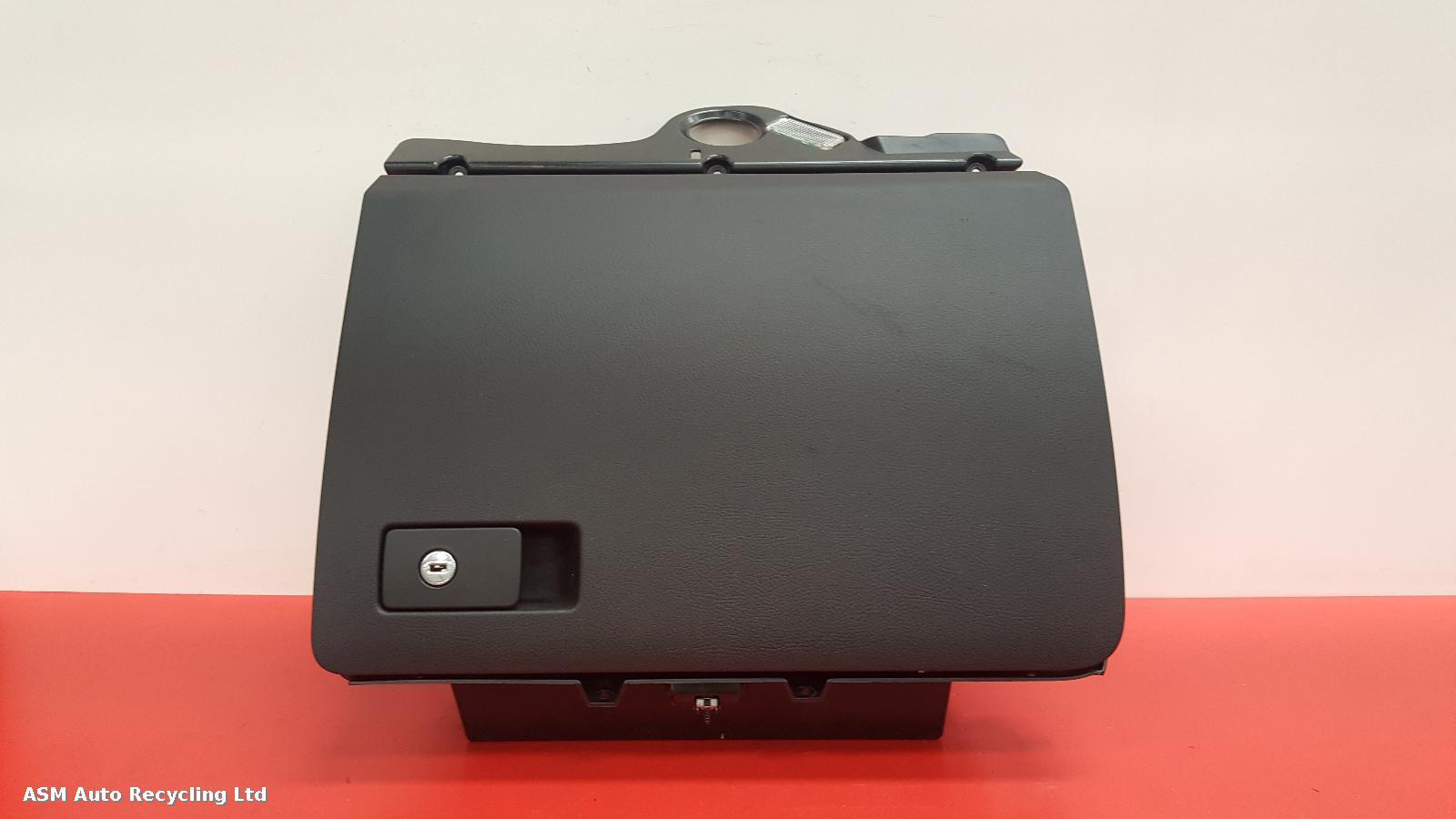 View Auto part Glove Box Volkswagen Passat Cc 2016