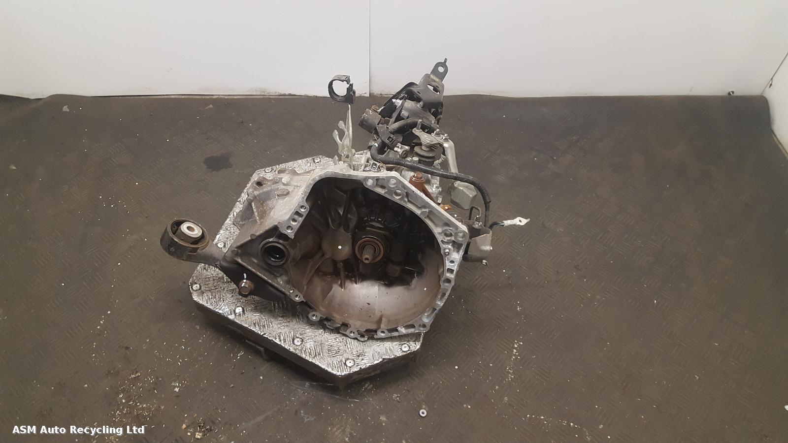 View Auto part Gearbox Toyota Yaris 2017