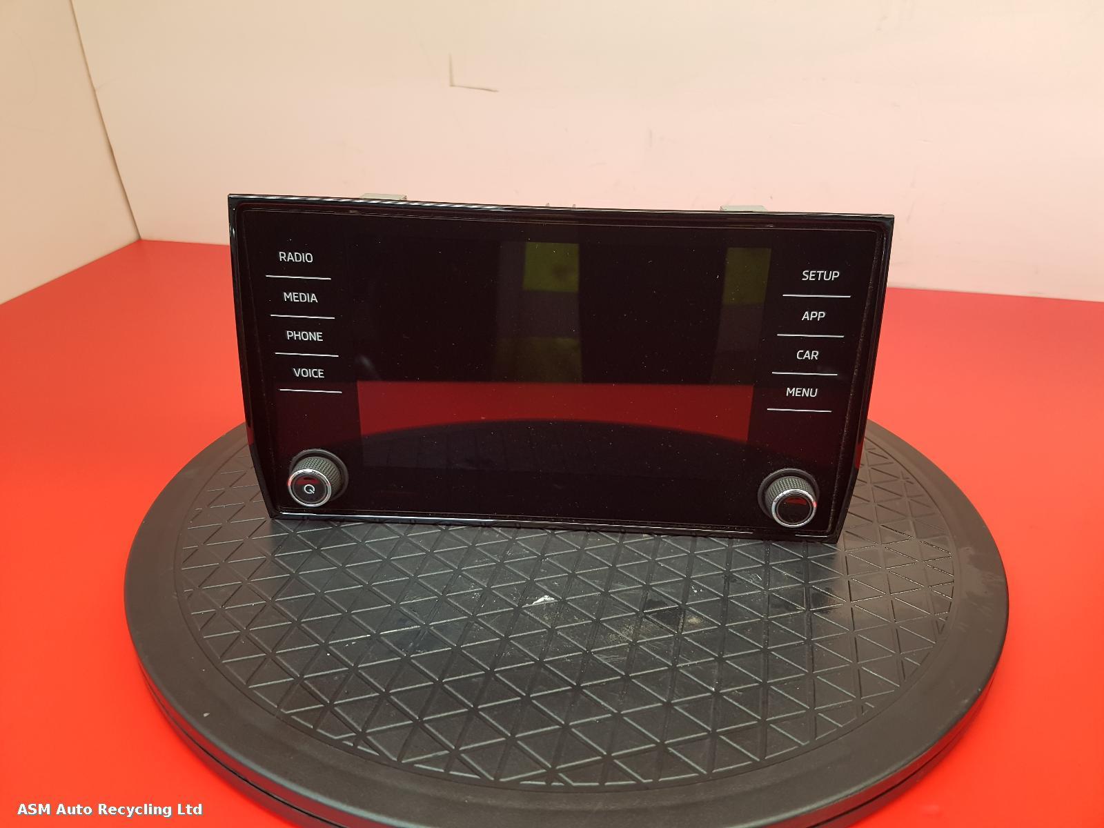 View Auto part Radio Display Skoda Karoq 2018