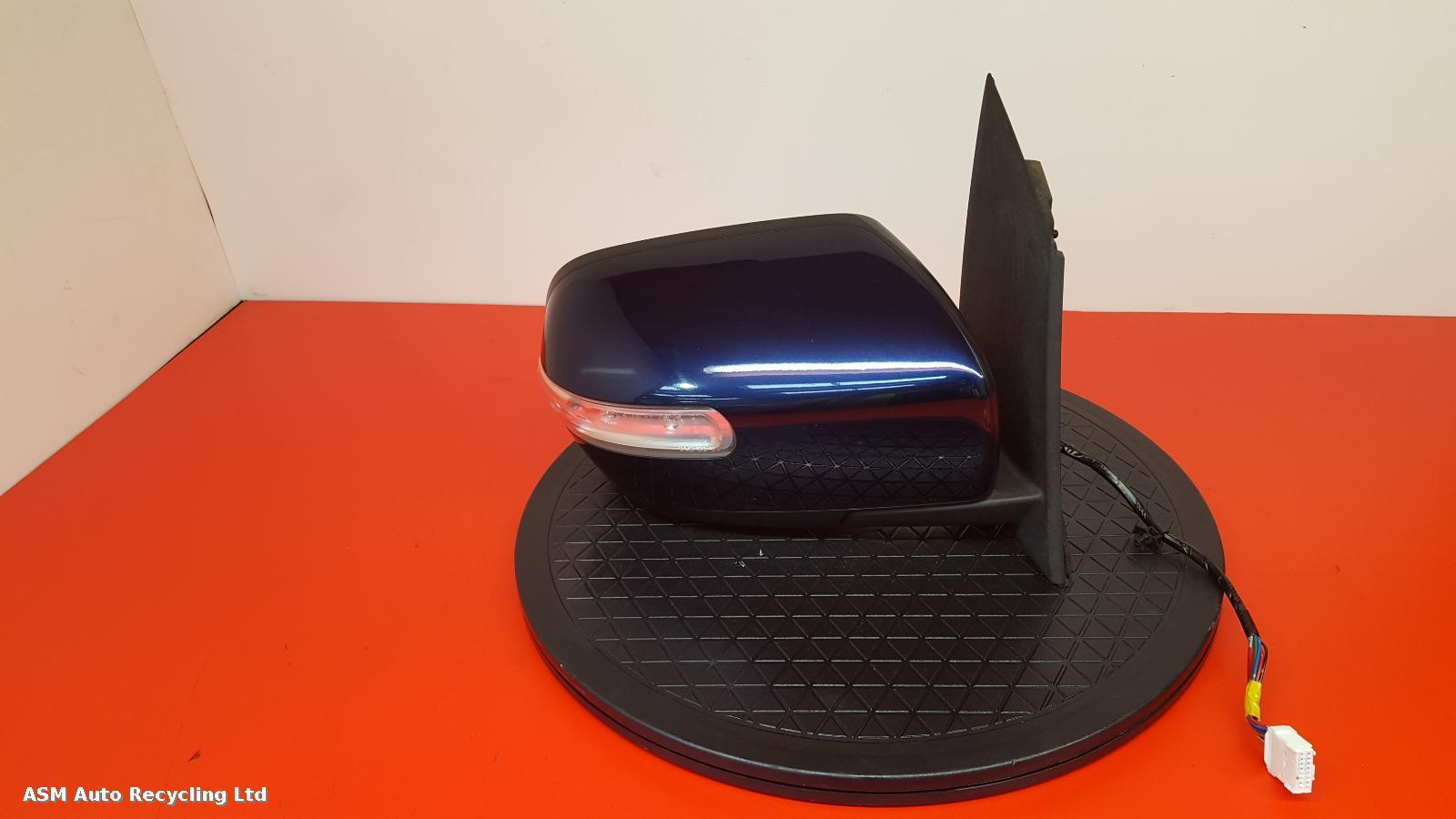 View Auto part R Door Mirror Mazda Cx-7 2011