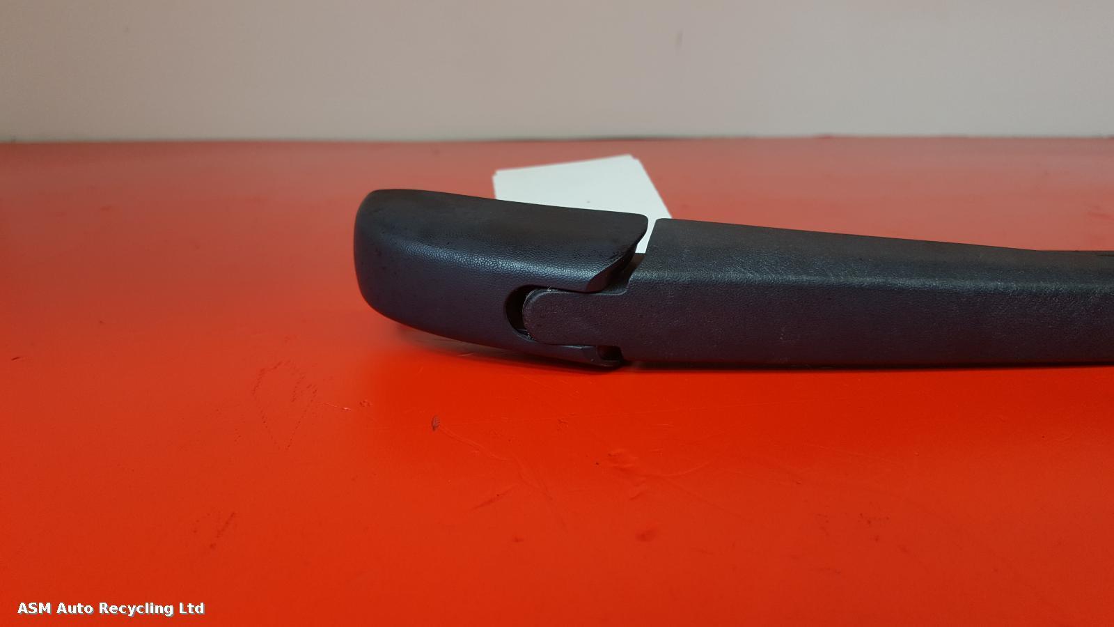 View Auto part Wiper Arm Citroen C1 2015