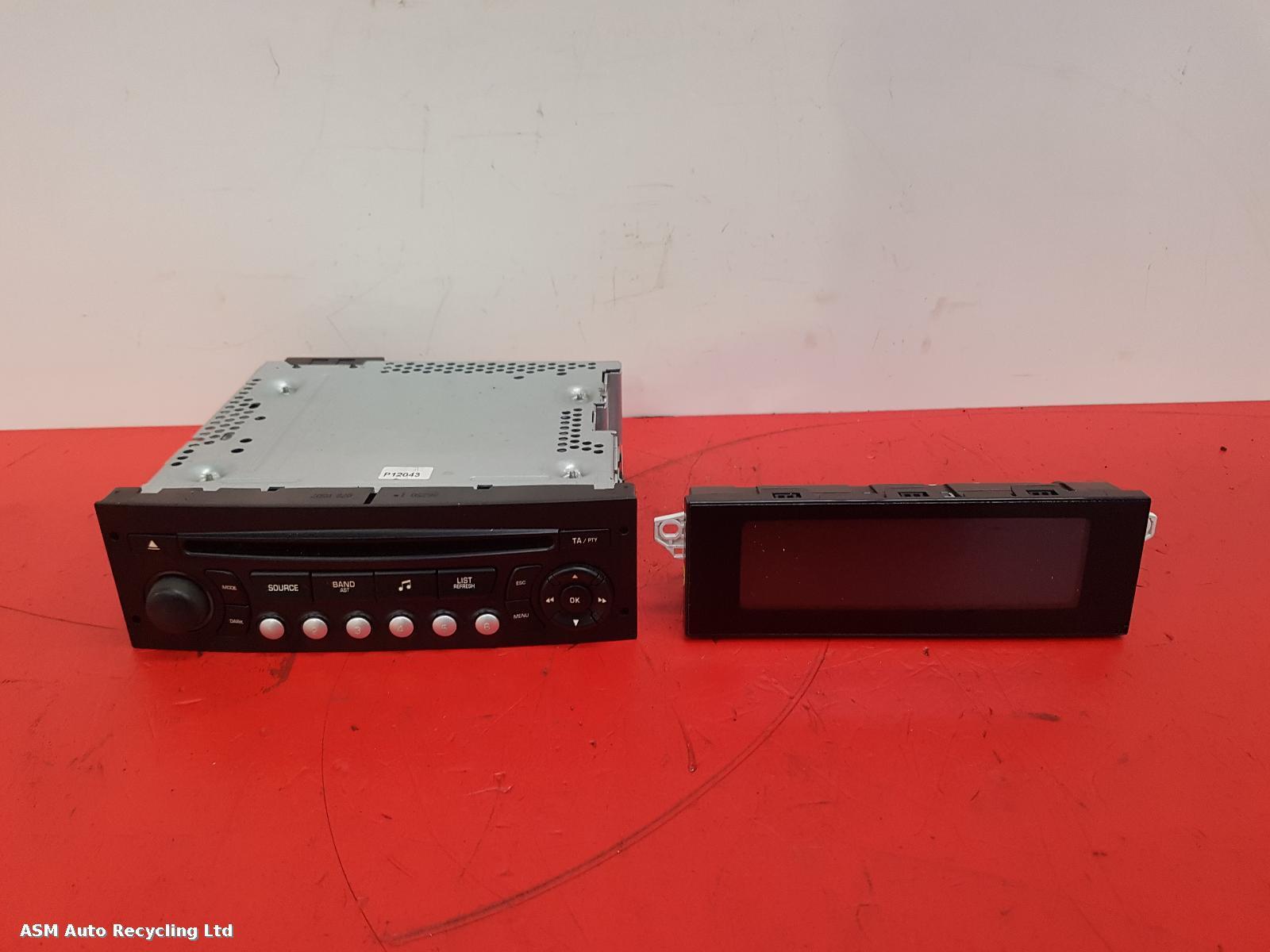 View Auto part A/V Equipment Citroen Ds3 2011
