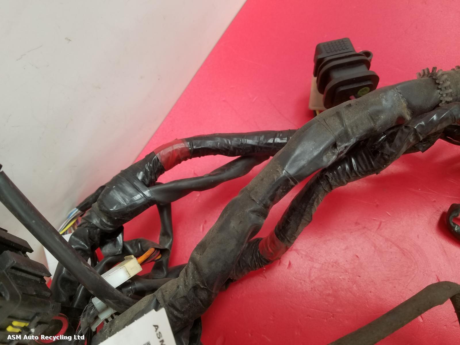 View Auto part Wiring Harness Piaggio Vespa 2017