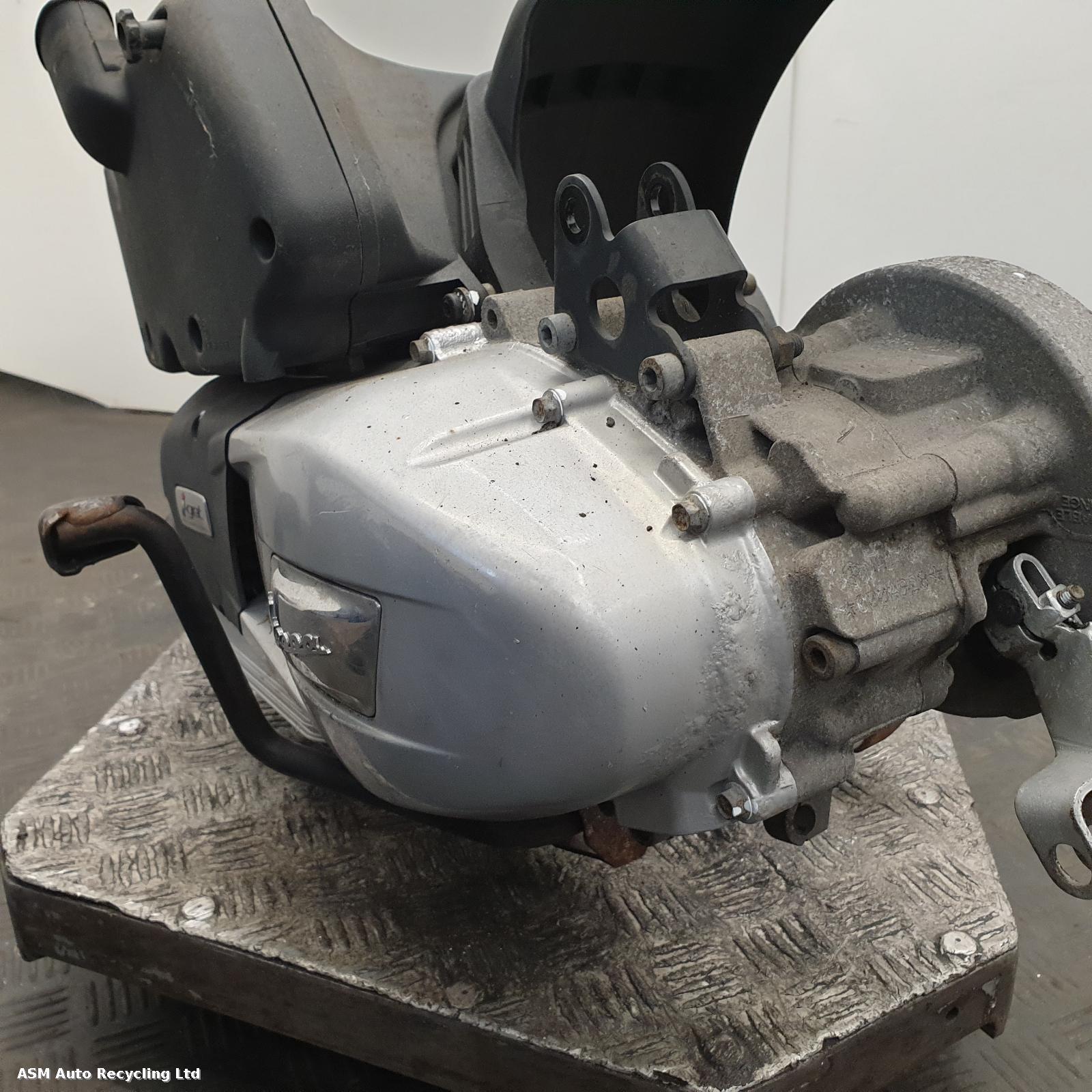 View Auto part Engine Piaggio Vespa 2017