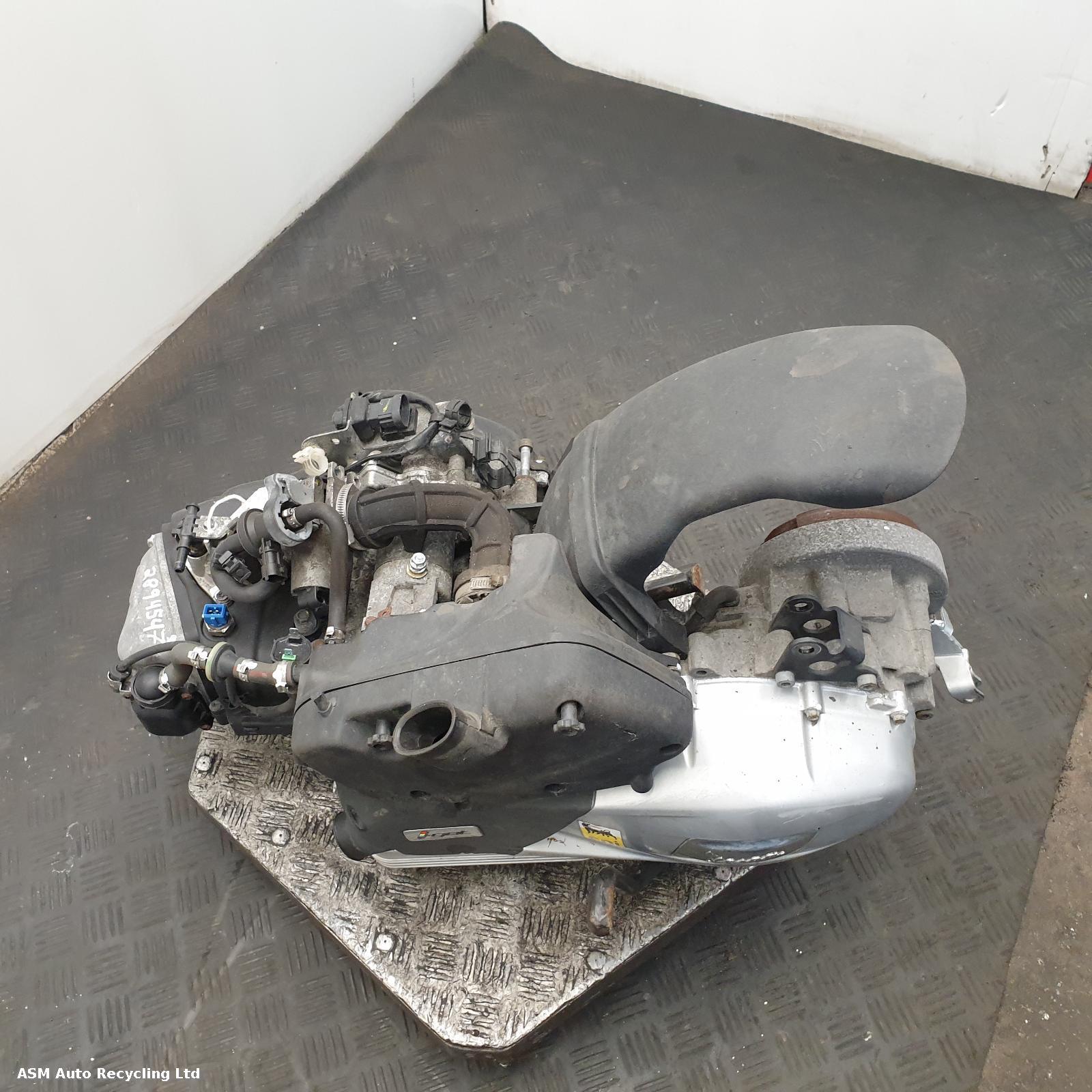 View Auto part Engine Piaggio Vespa 2017