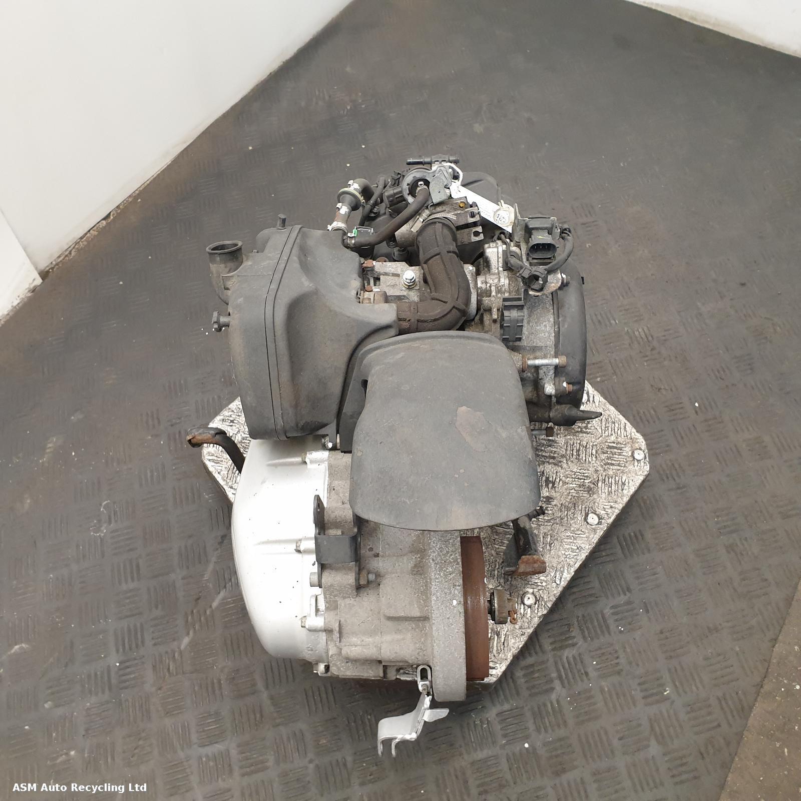 View Auto part Engine Piaggio Vespa 2017