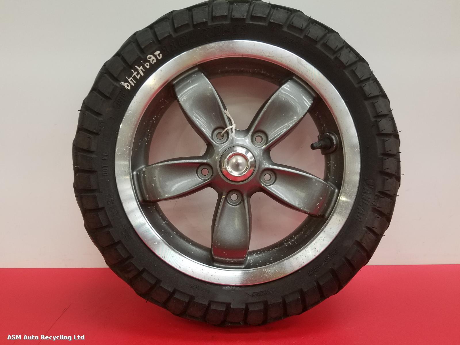 View Auto part Wheel Piaggio Vespa 2017