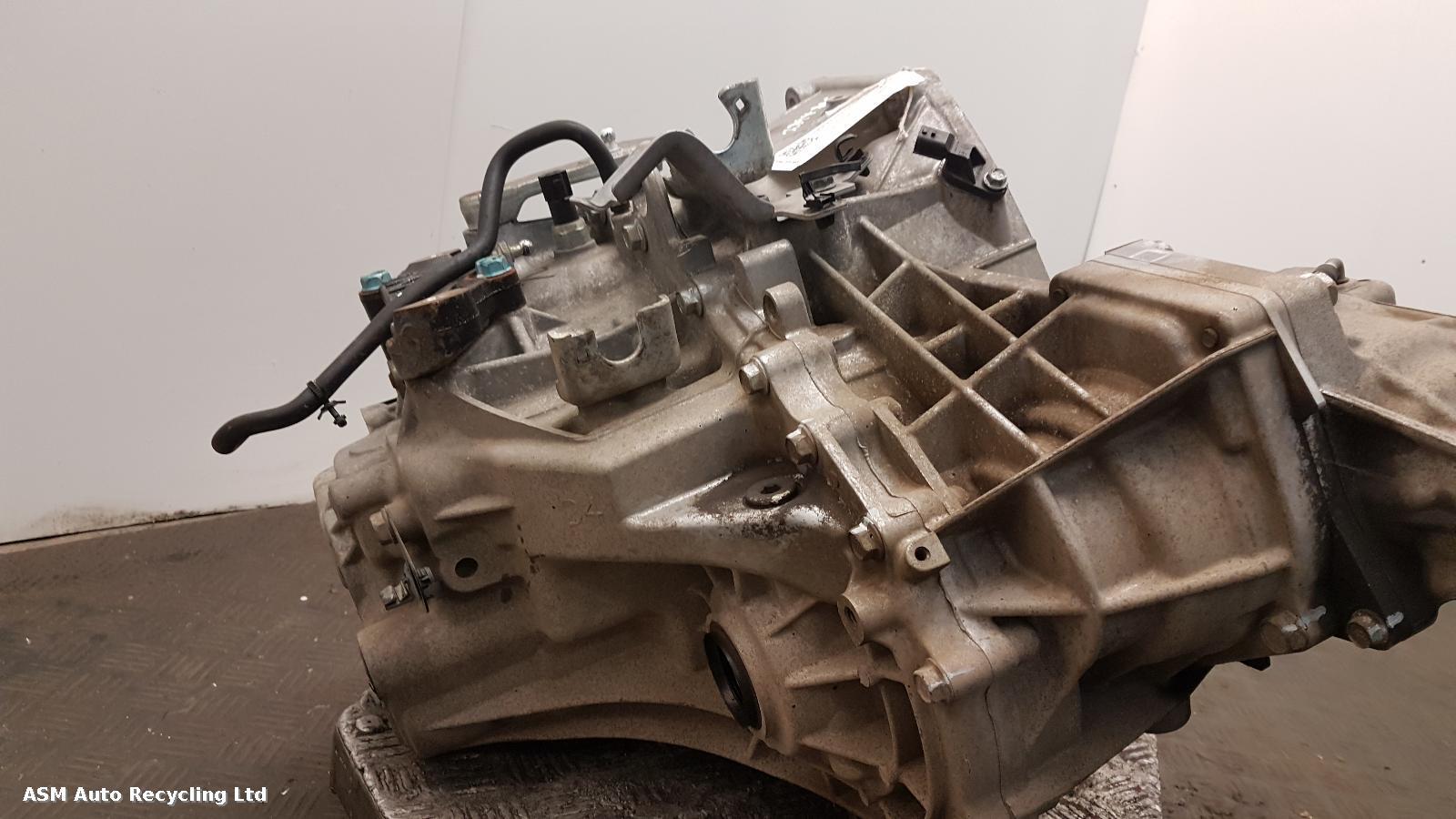 View Auto part Gearbox Nissan Qashqai 2012