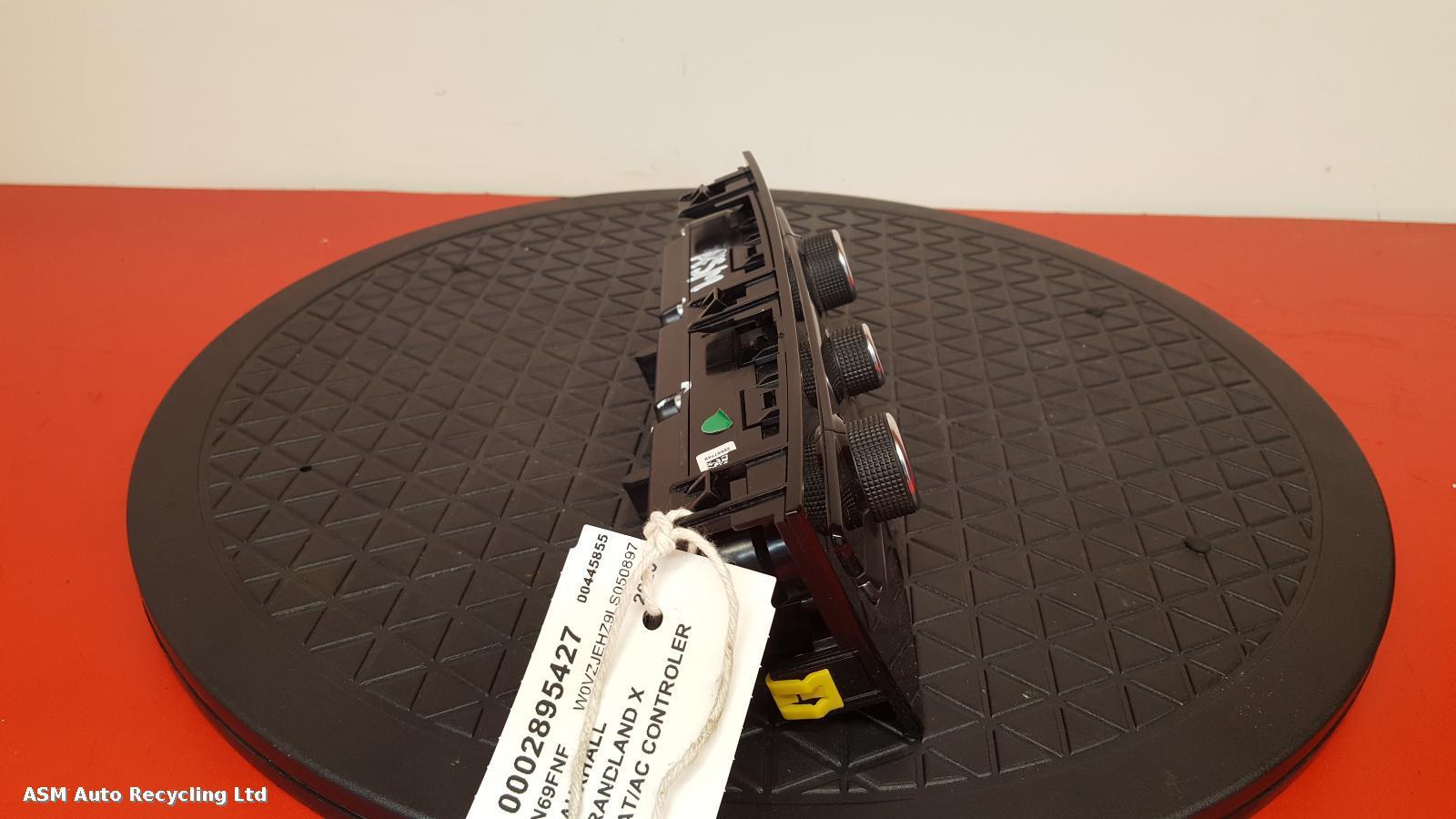 View Auto part Heater/AC Controller Vauxhall Grandland X 2020