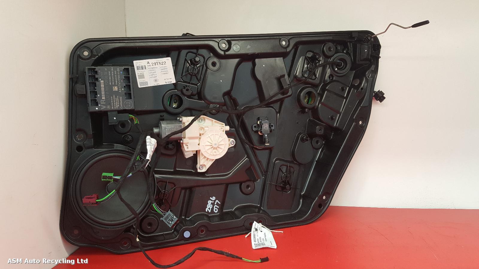 View Auto part RF Window Regulator Mercedes A Class 2017