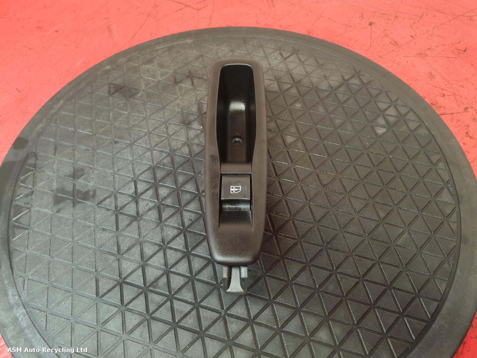 View Auto part Elect. Window Switch Renault Captur 2017