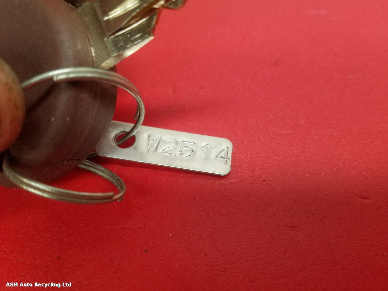 View Auto part Ignition W/Key Piaggio Vespa 2019