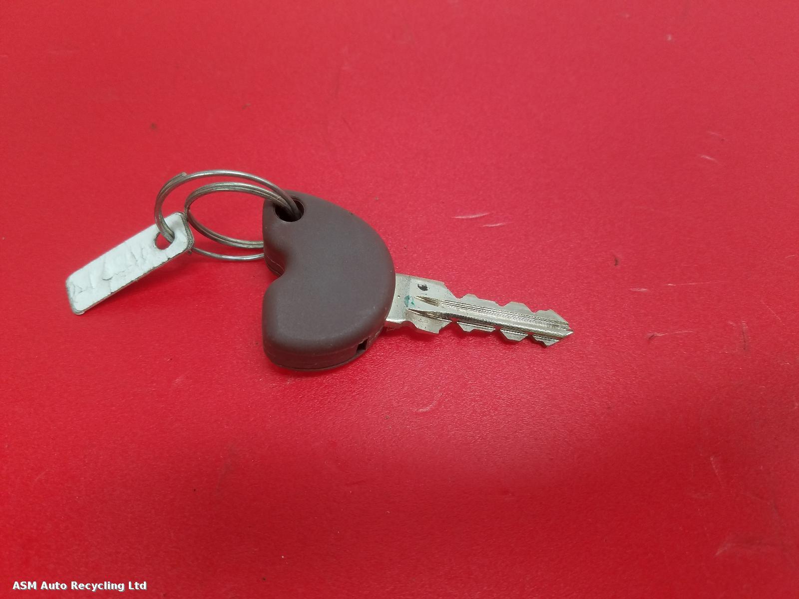 View Auto part Ignition W/Key Piaggio Vespa 2019