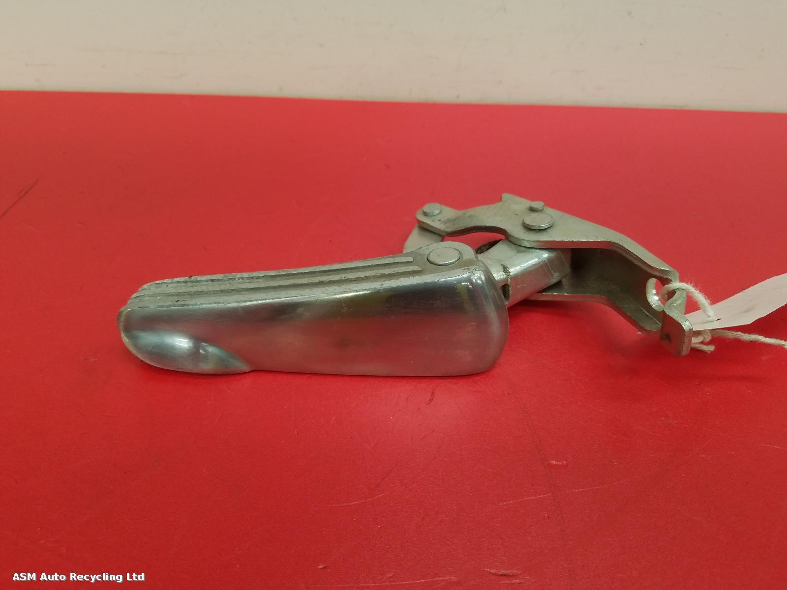 View Auto part Footpeg Piaggio Vespa 2019