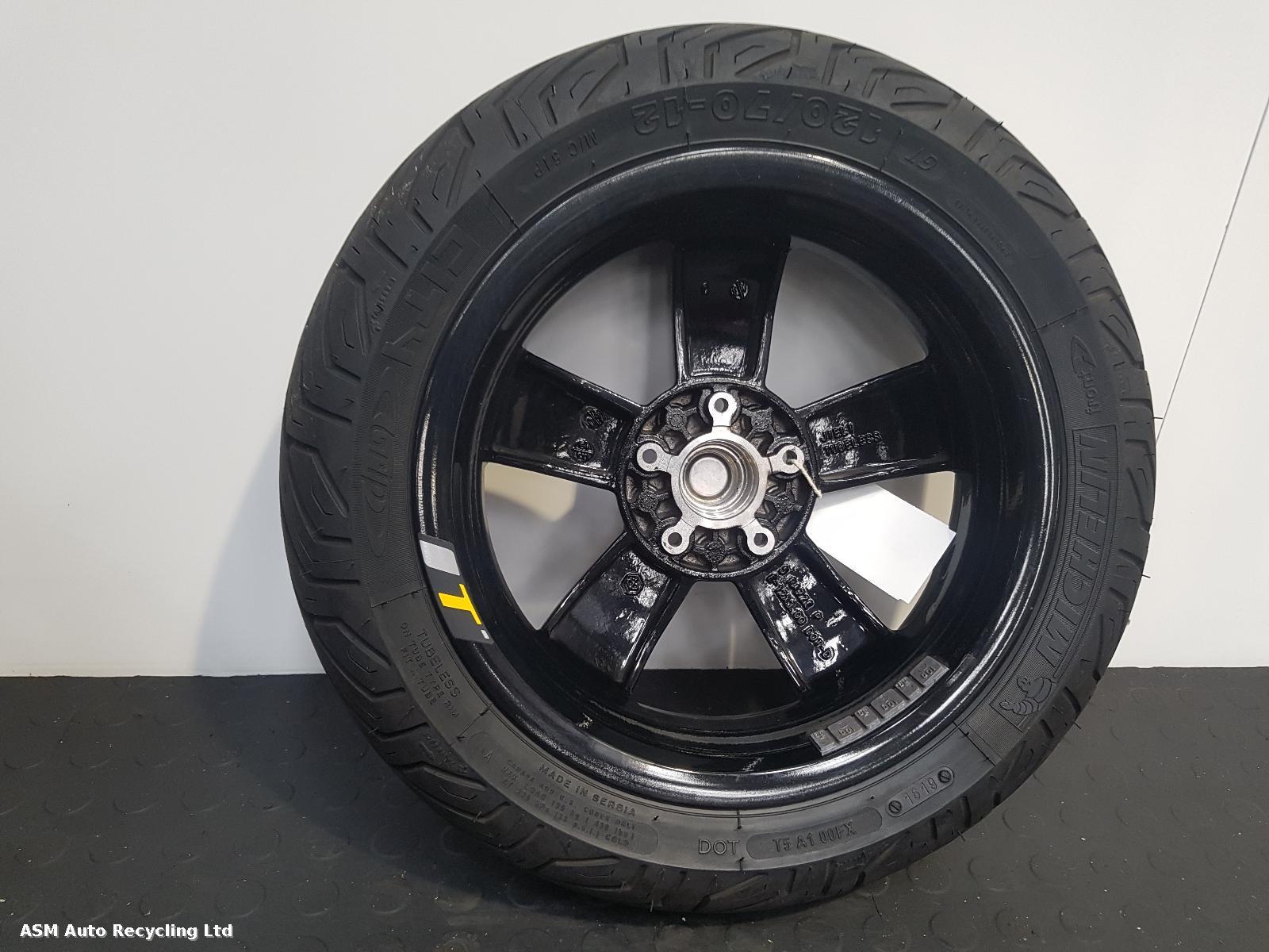 View Auto part Wheel Piaggio Vespa 2019