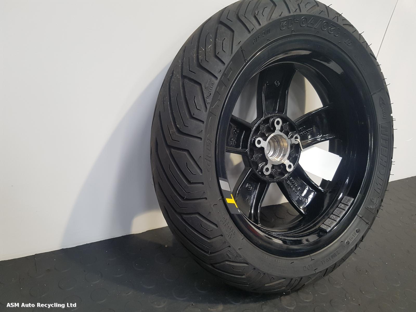 View Auto part Wheel Piaggio Vespa 2019