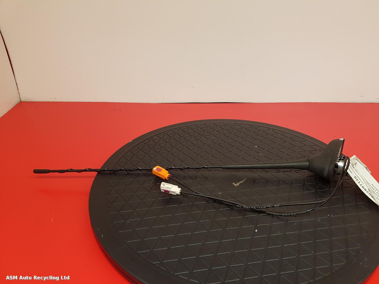 View Auto part Antenna Citroen C4 Cactus 2015