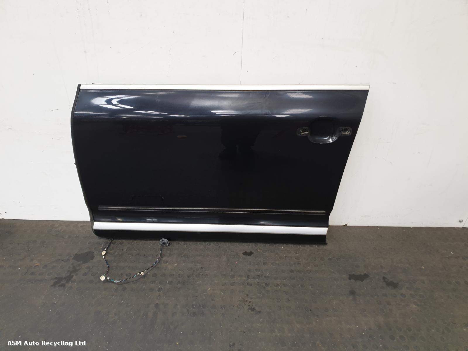 View Auto part L Front Door Porsche Cayenne 2003
