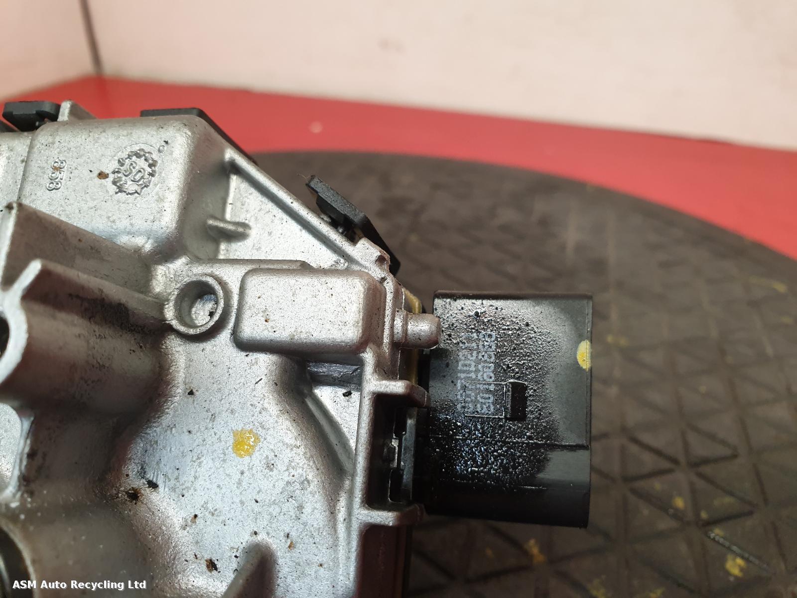 View Auto part Wiper Motor Front Bmw X3 2006