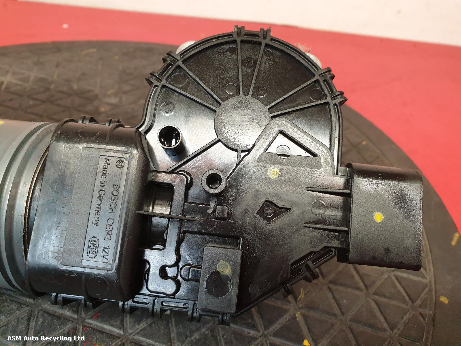 View Auto part Wiper Motor Front Bmw X3 2006