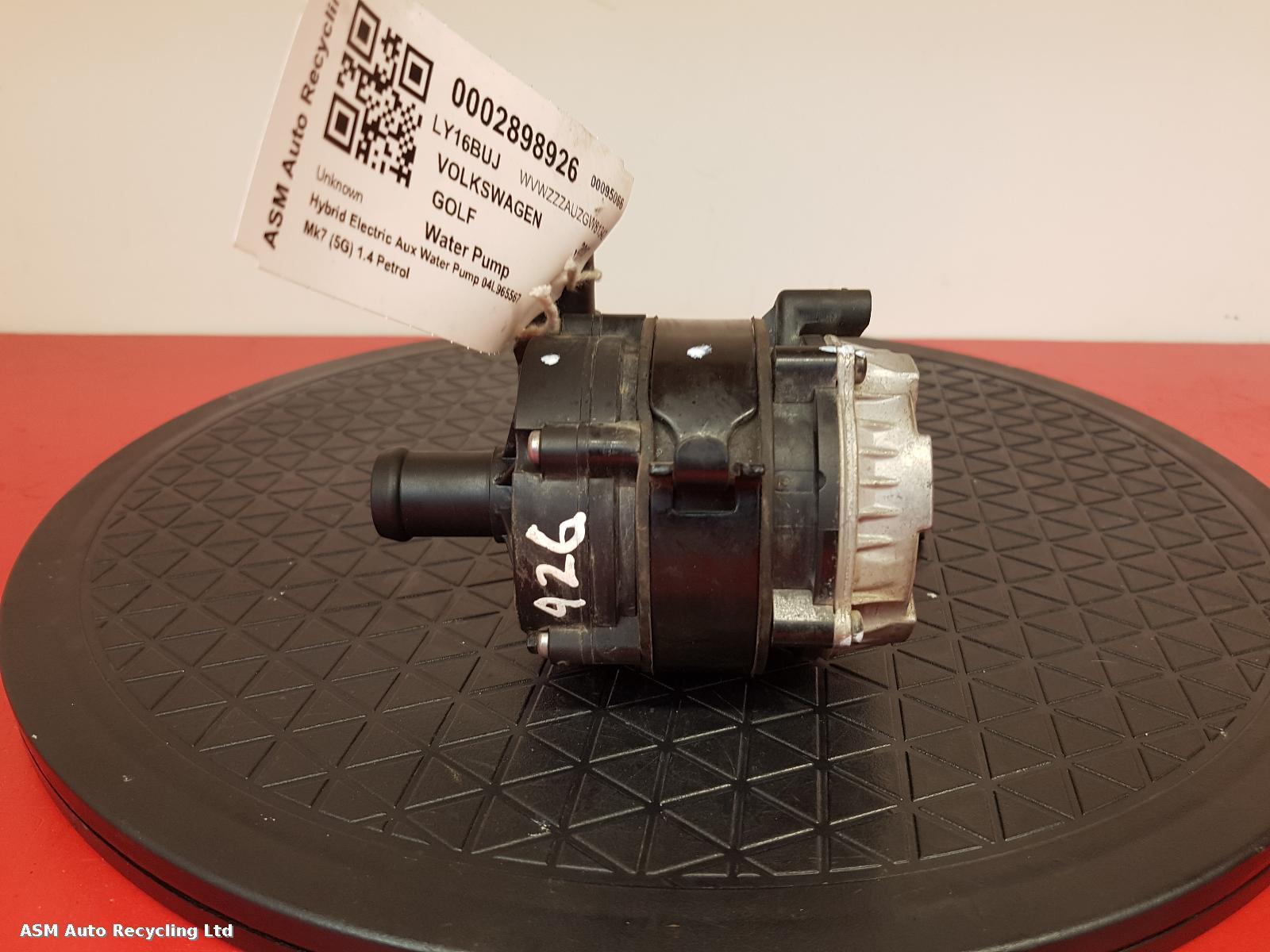 View Auto part Water Pump Volkswagen Golf 2016