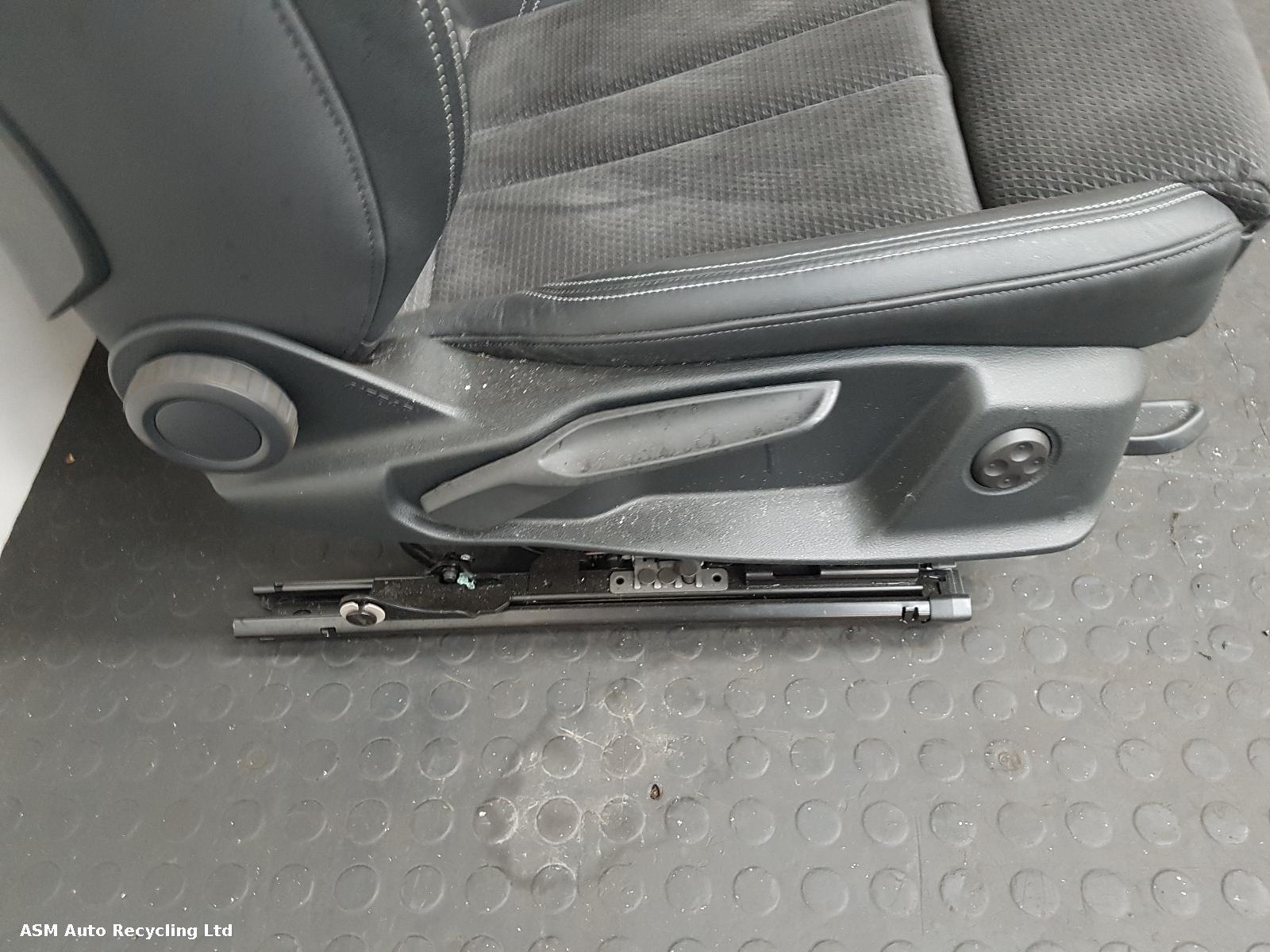 View Auto part Complete Interior Audi A4 2020
