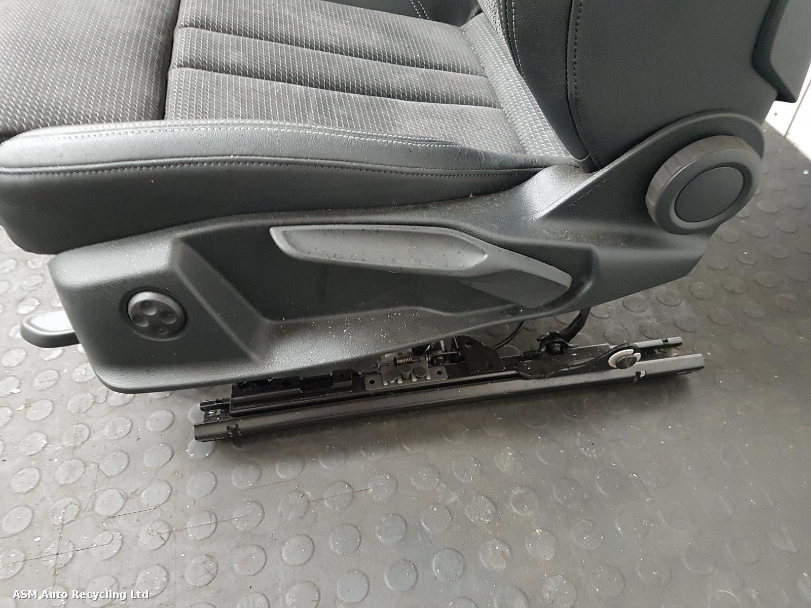 View Auto part Complete Interior Audi A4 2020
