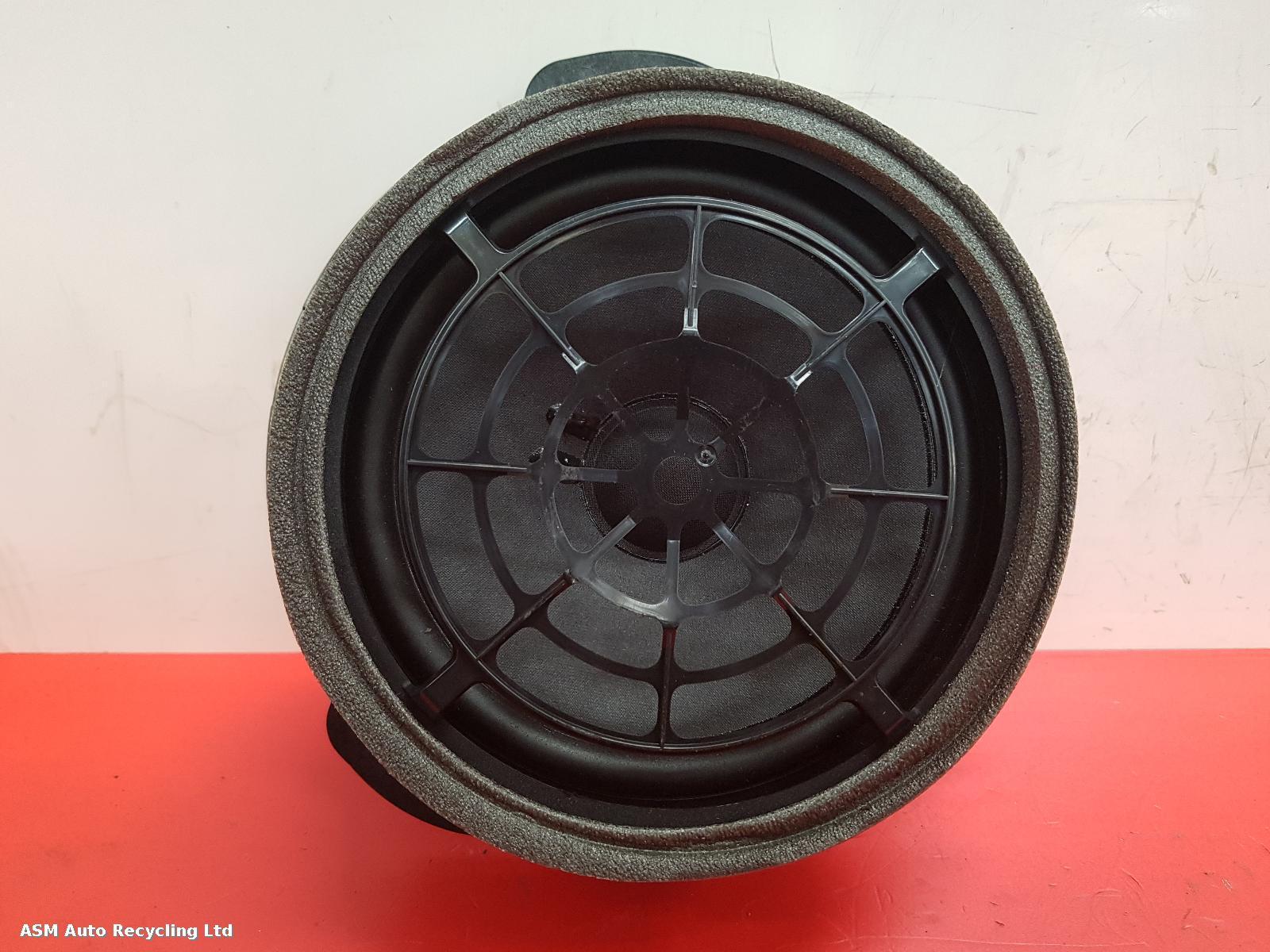 View Auto part Loud Speakers Audi A4 2020