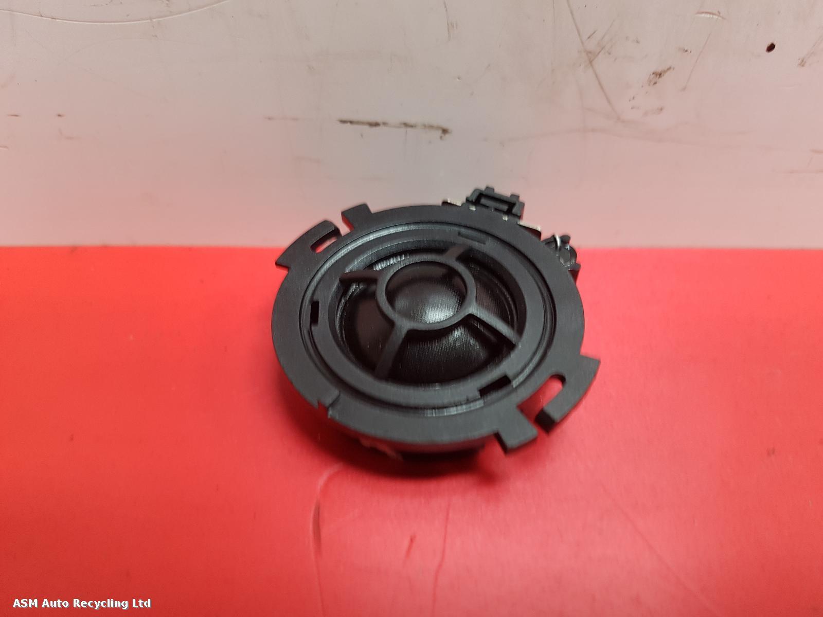 View Auto part Loud Speakers Audi A4 2020