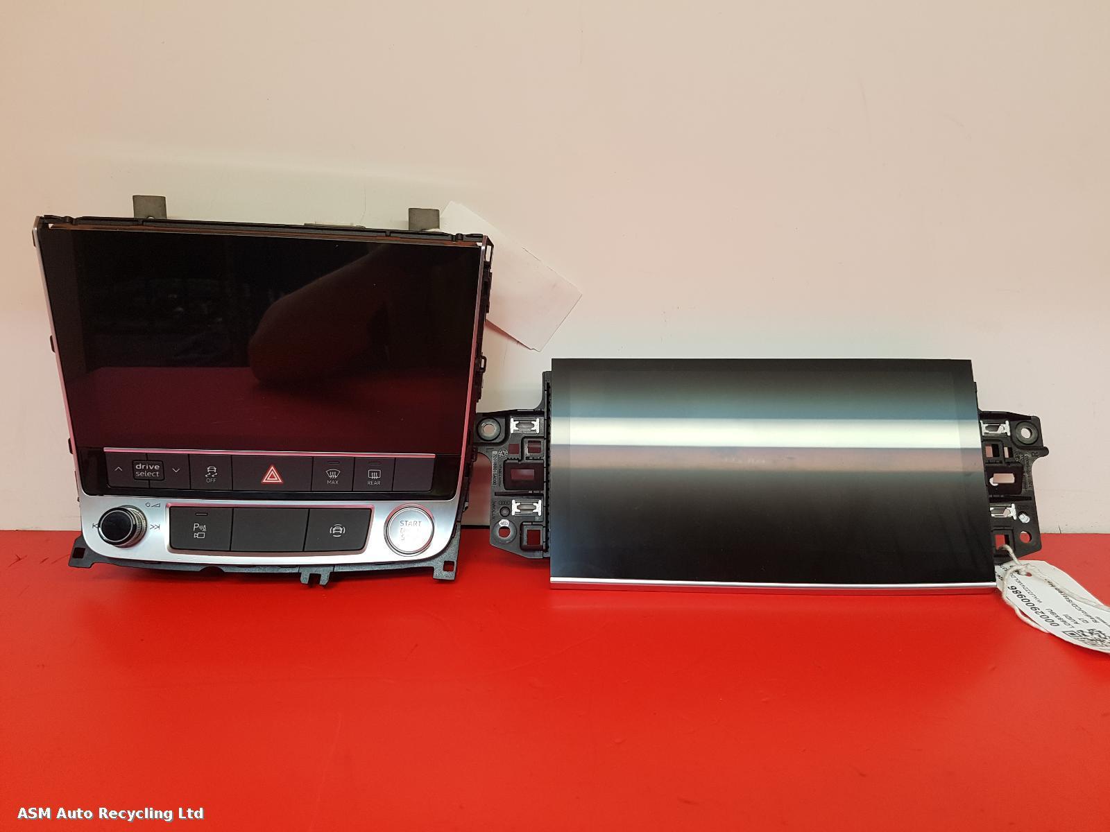 View Auto part A/V Equipment Audi Q7 2020