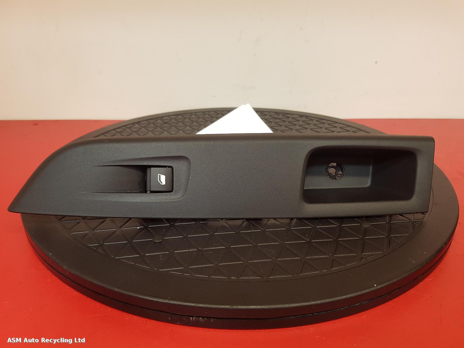View Auto part Elect. Window Switch Vauxhall Corsa 2021