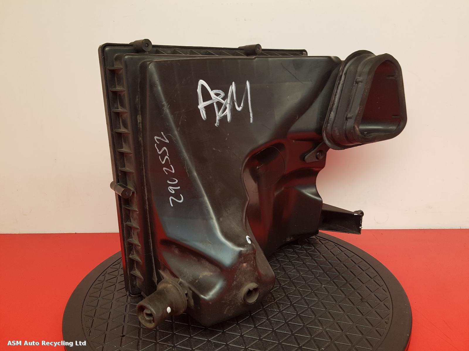 View Auto part Air Cleaner/Box Vauxhall Astra 2011