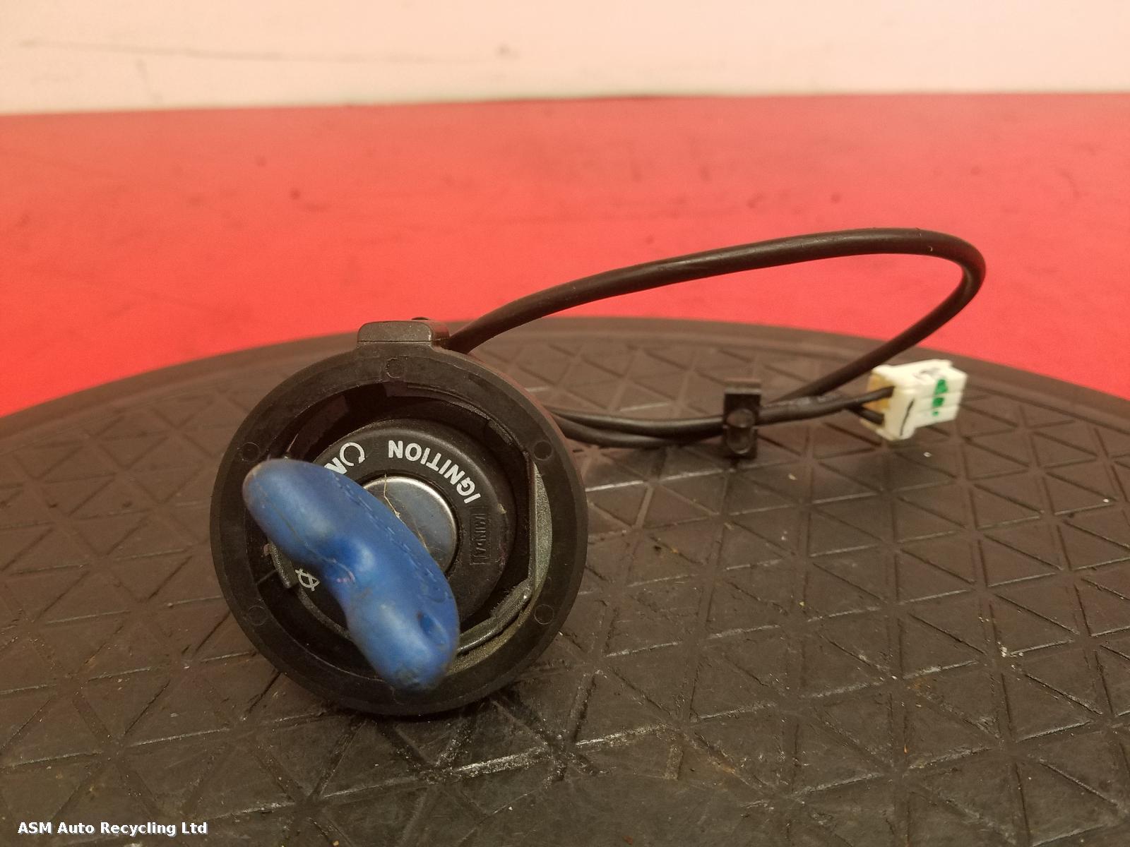 View Auto part Ignition W/Key Piaggio Vespa 2017