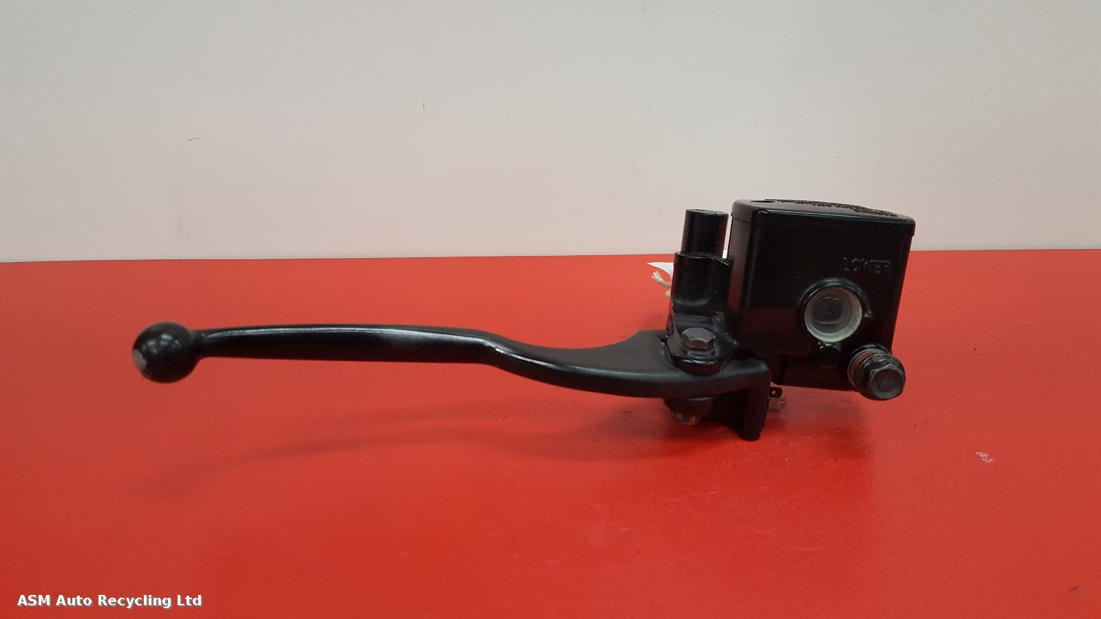 View Auto part Master Cylinder Yamaha X-max 300 2019