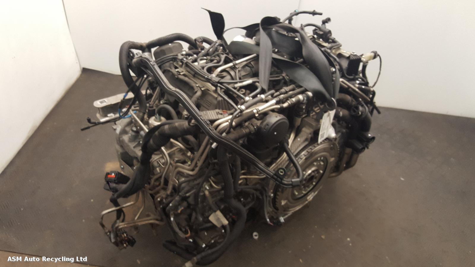 View Auto part Engine Porsche 911 2018