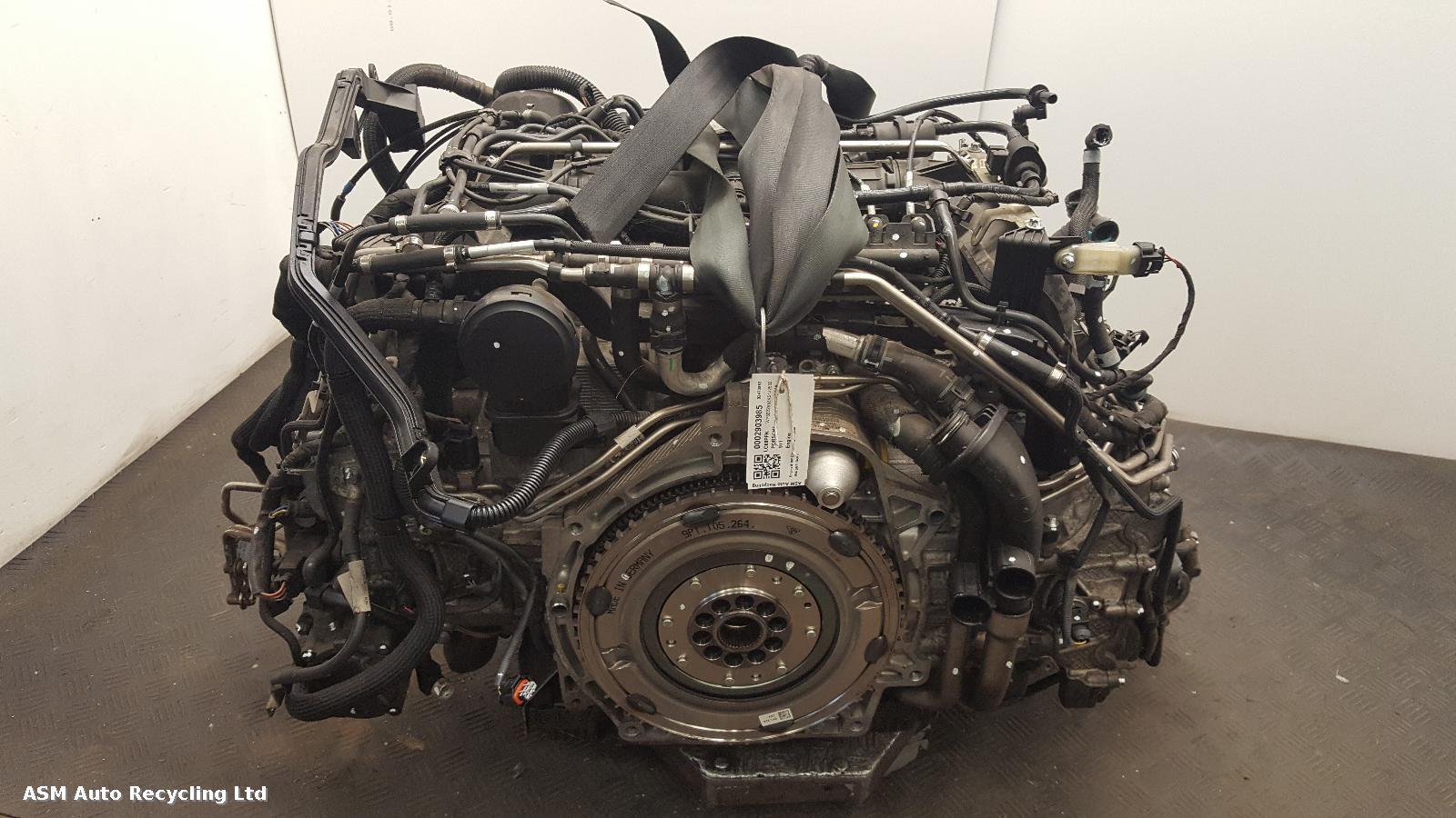 View Auto part Engine Porsche 911 2018