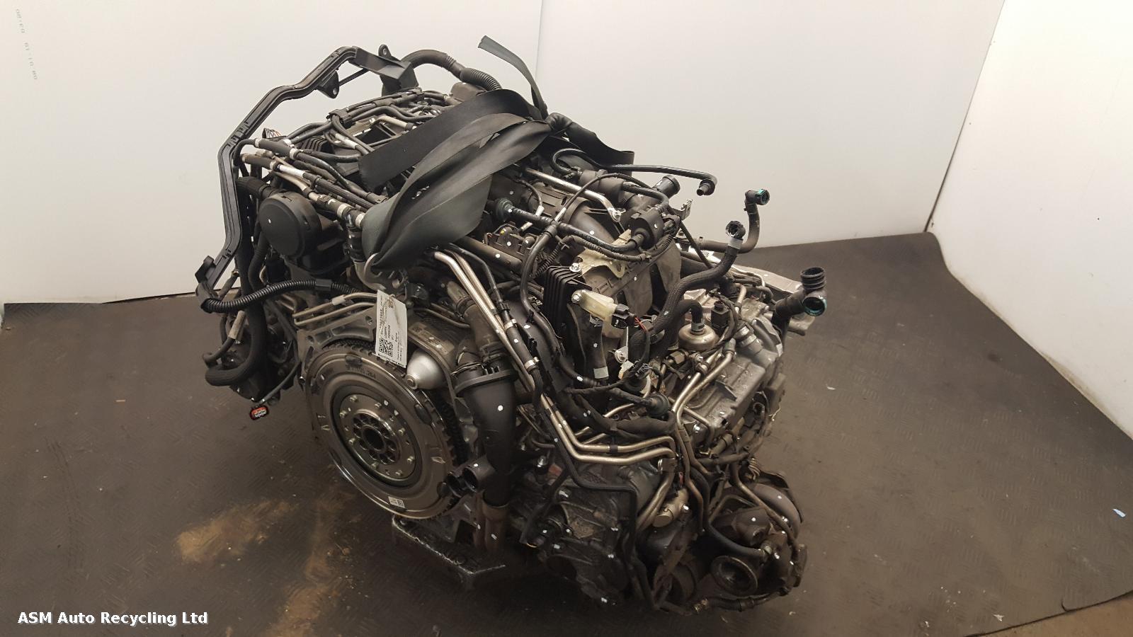 View Auto part Engine Porsche 911 2018