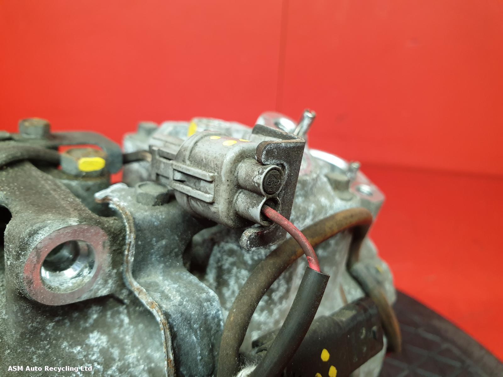 View Auto part Compressor Mercedes E Class 2015
