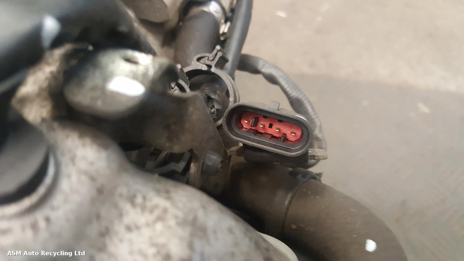 View Auto part Engine Piaggio Vespa Gts 125 2004