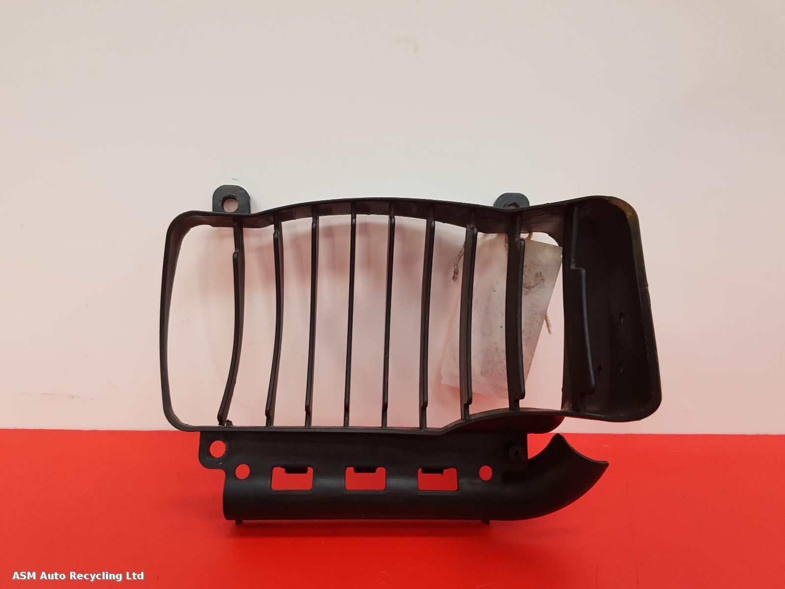 View Auto part FRONT AIR GUIDE Piaggio Vespa Gts 125 2004
