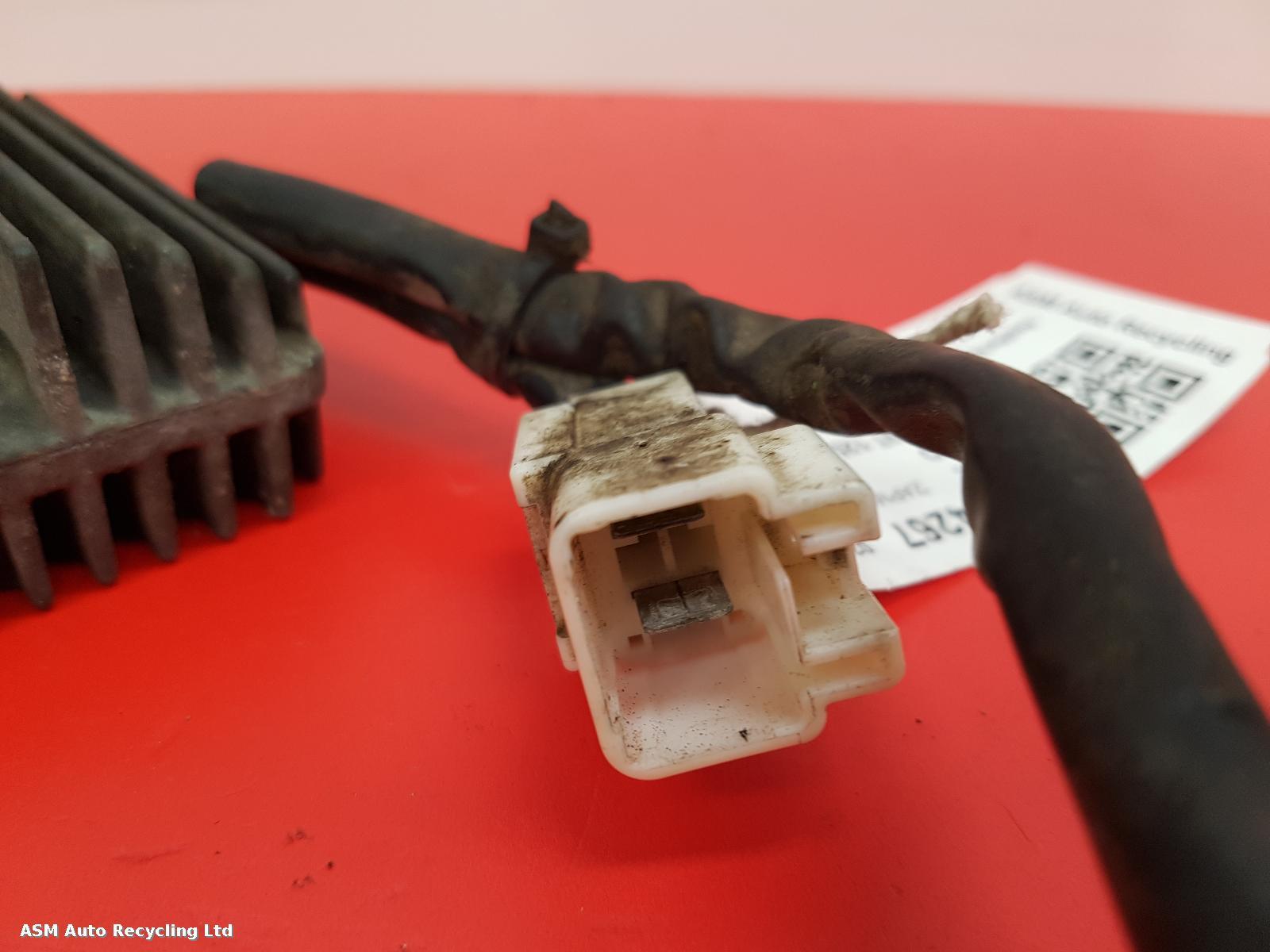 View Auto part Misc Piaggio Vespa Gts 125 2004