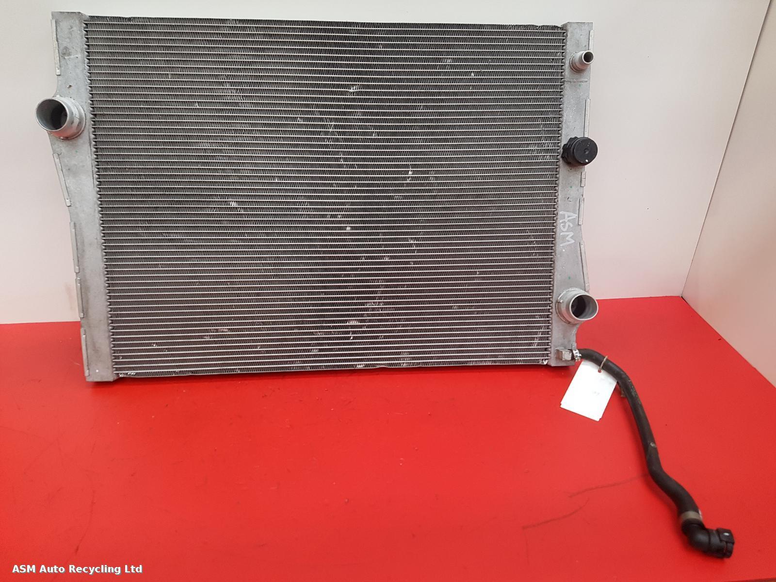 View Auto part Radiator Bmw X5 2016