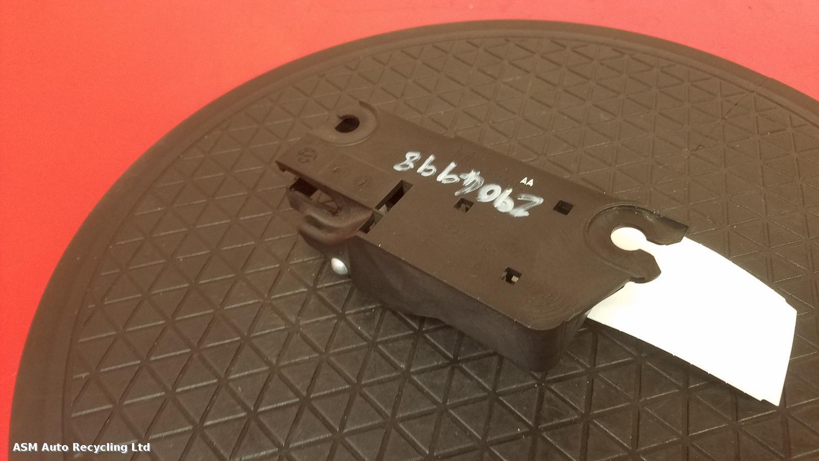 View Auto part Door Handle Ford Focus 2010