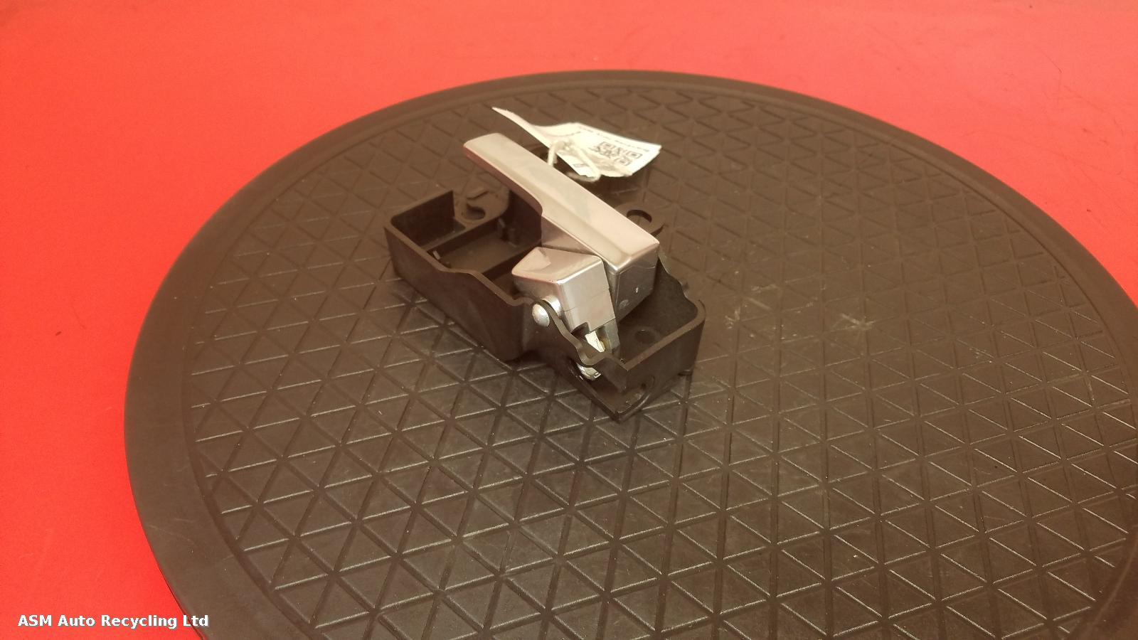 View Auto part Door Handle Ford Focus 2010