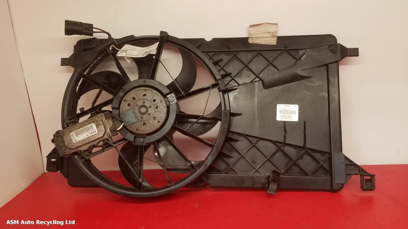 View Auto part Engine Cooling Motor Ford Focus 2010