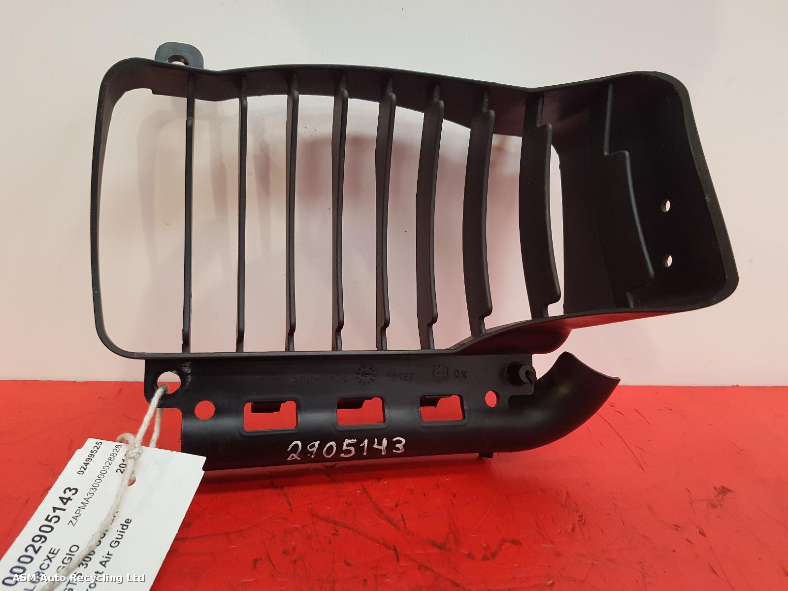 View Auto part FRONT AIR GUIDE Piaggio Gts 300 Super 2018