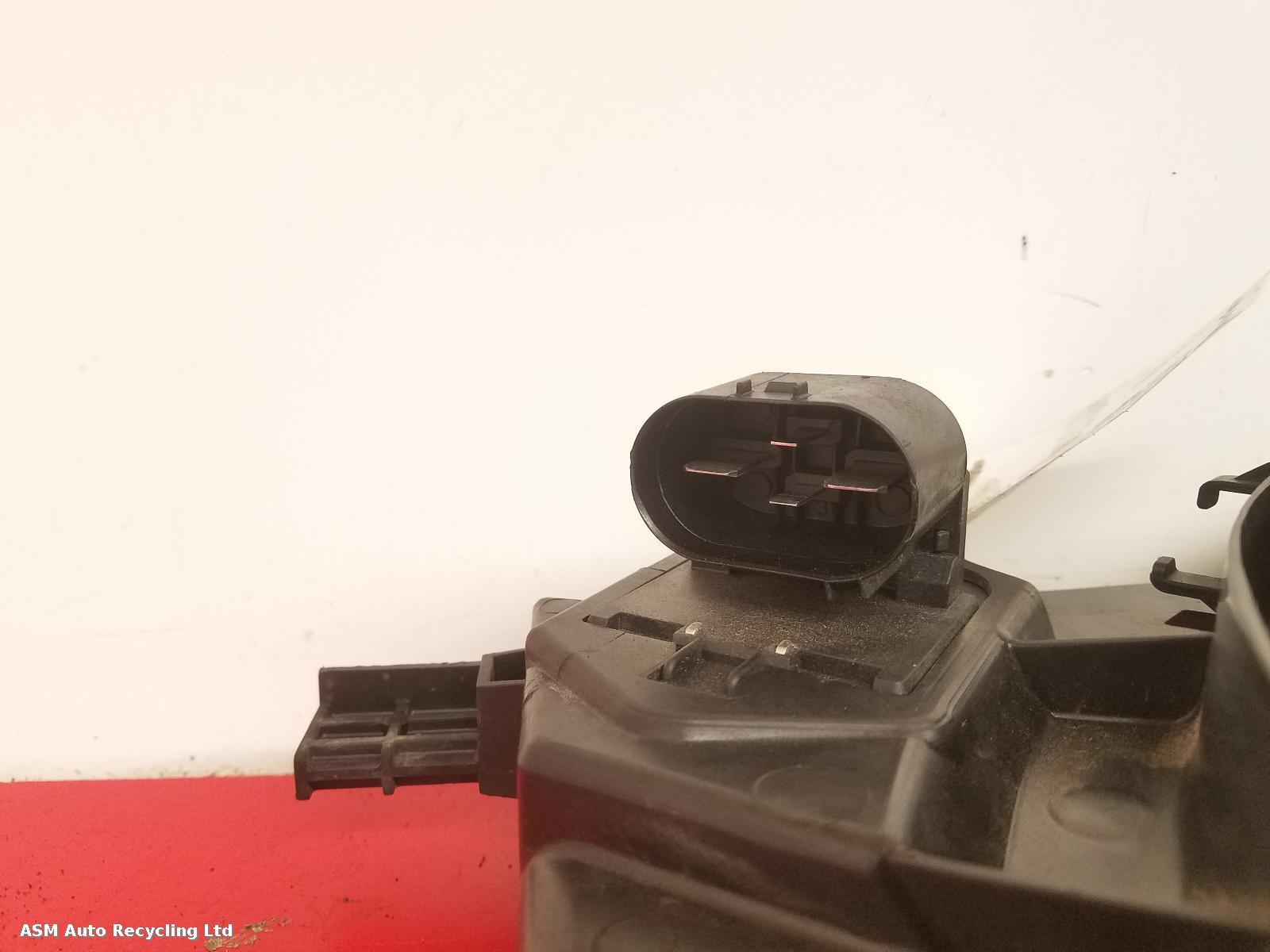 View Auto part Engine Cooling Motor Vauxhall Astra 2012