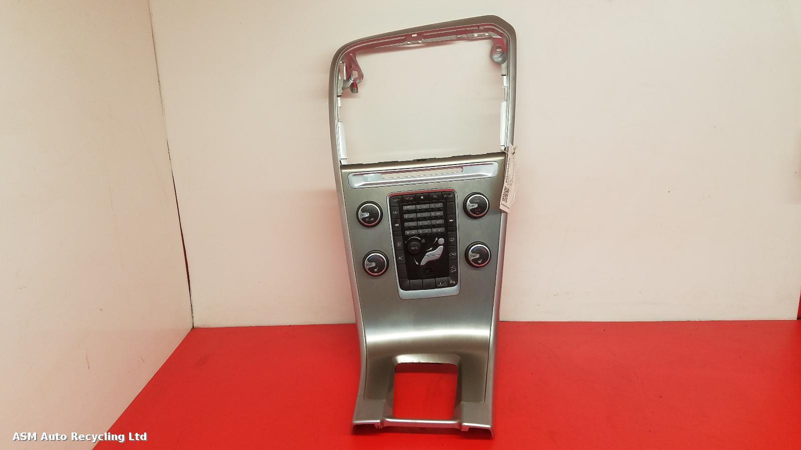 View Auto part Heater/AC Controller Volvo Xc60 2011