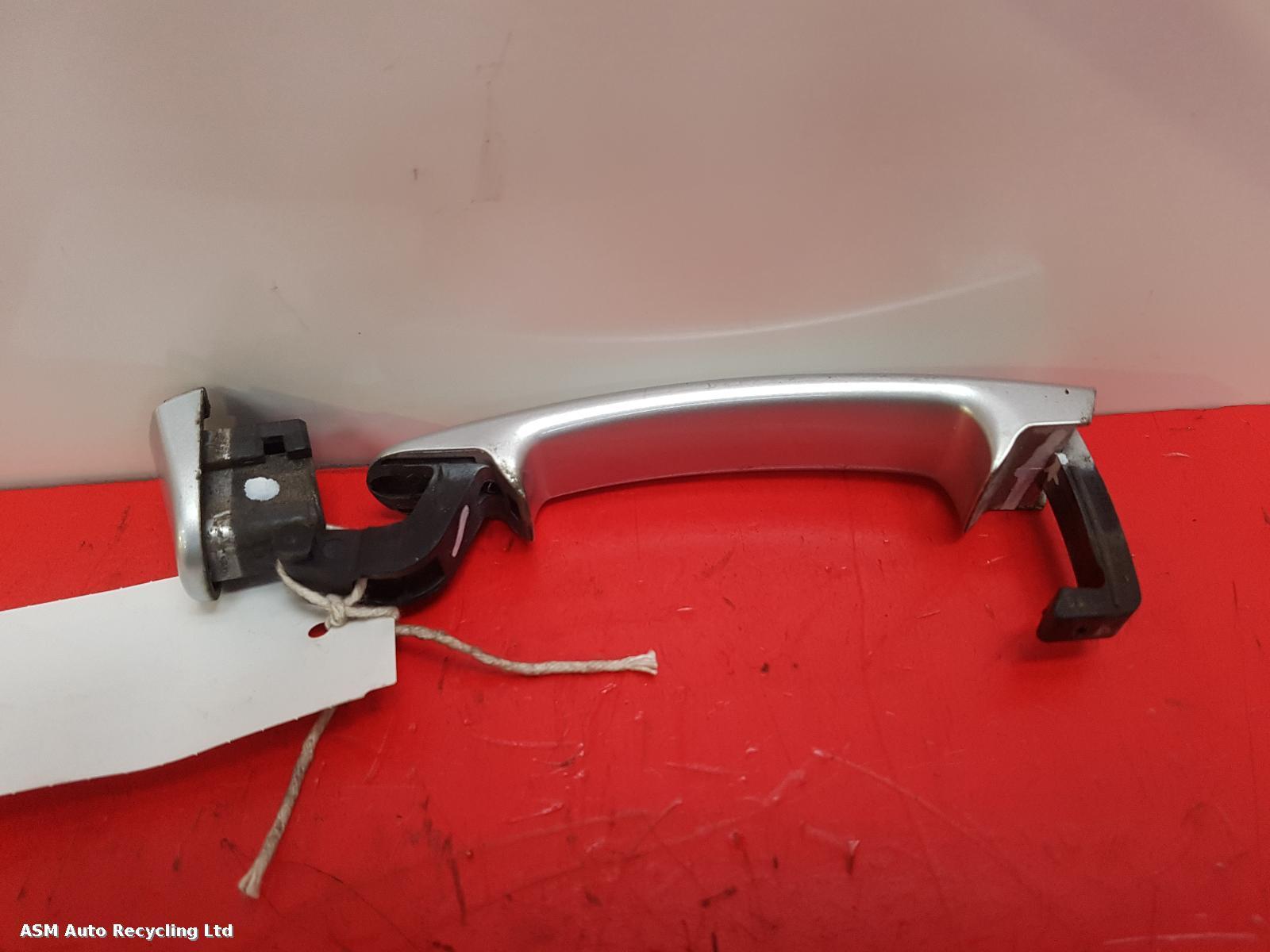 View Auto part Door Handle Skoda Fabia 2010